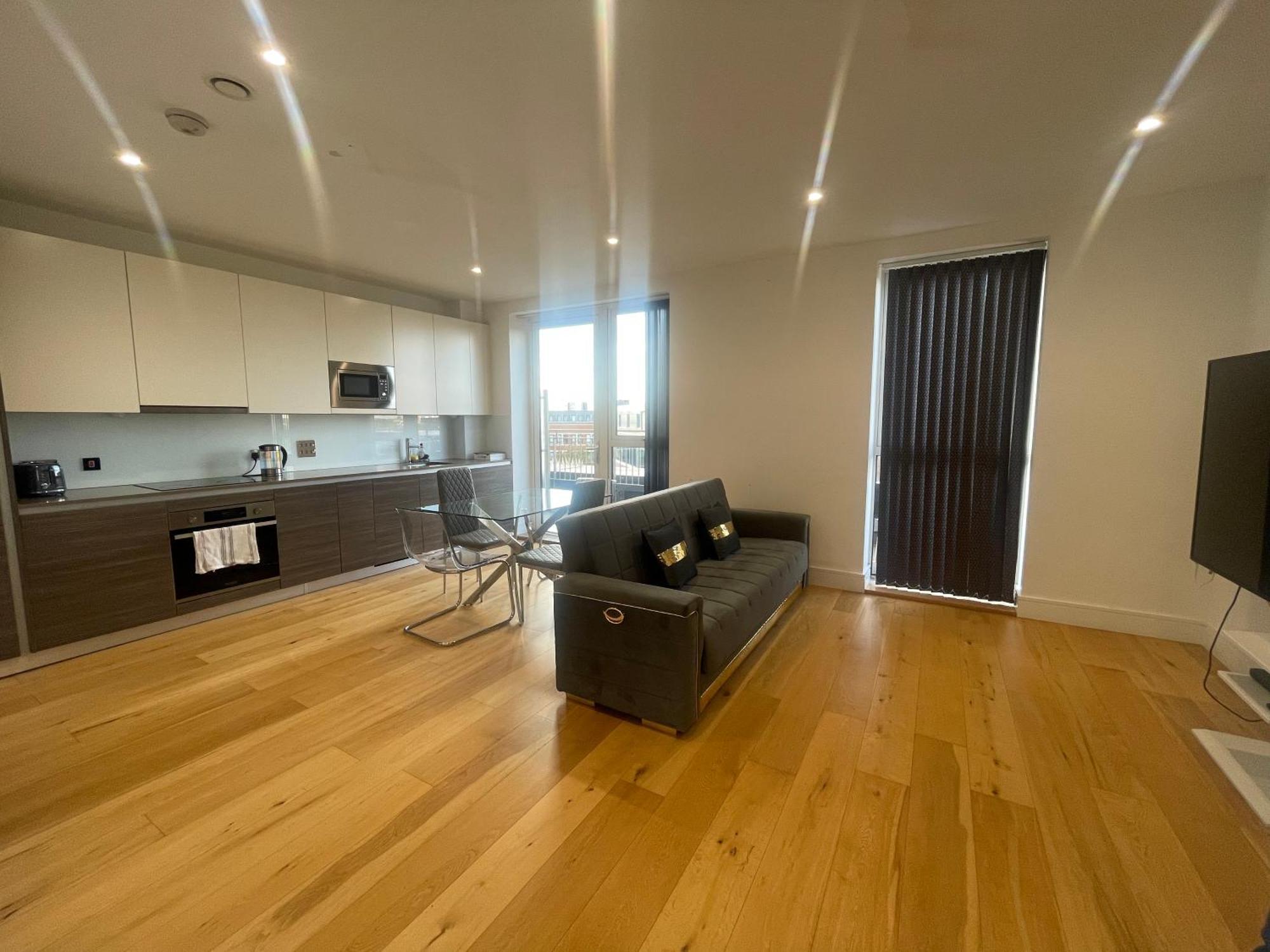 Luxury Top Floor Penthouse Apartment Near Heathrow London Eksteriør billede